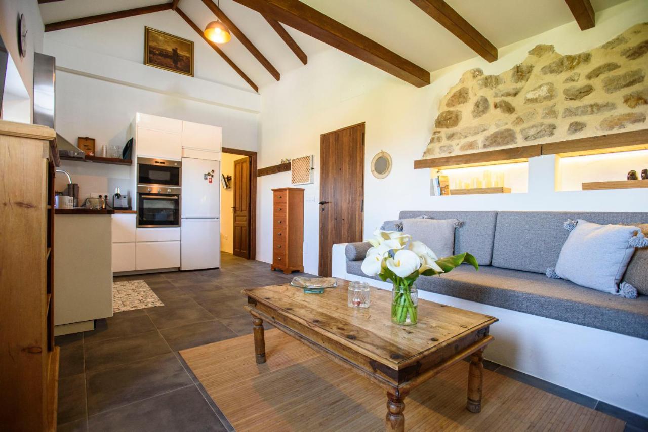 Cortijo Cabrerizas Holiday home *